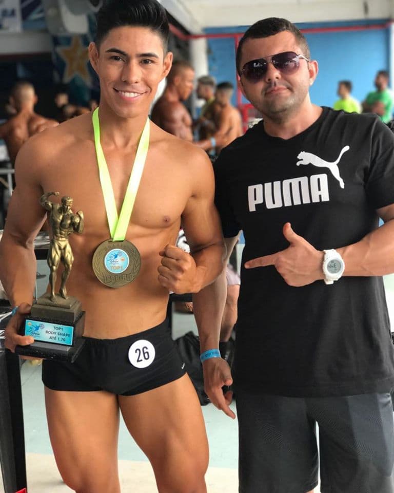 Darlan Furtado com atleta campeão - Foto 1