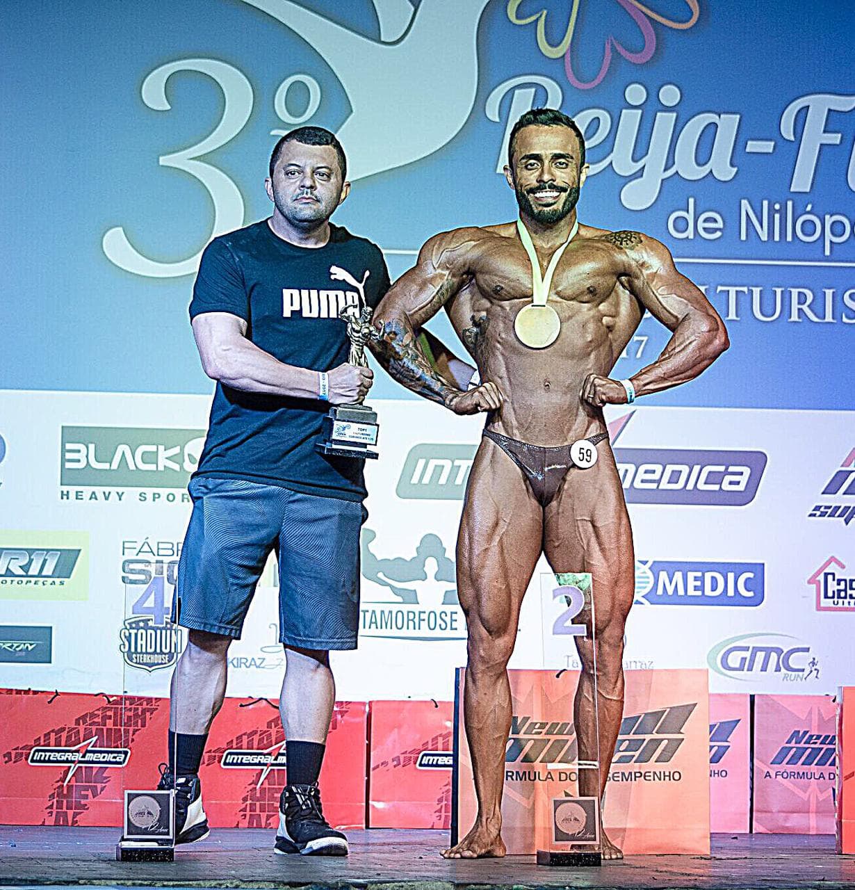 Darlan Furtado com atleta campeão - Foto 3